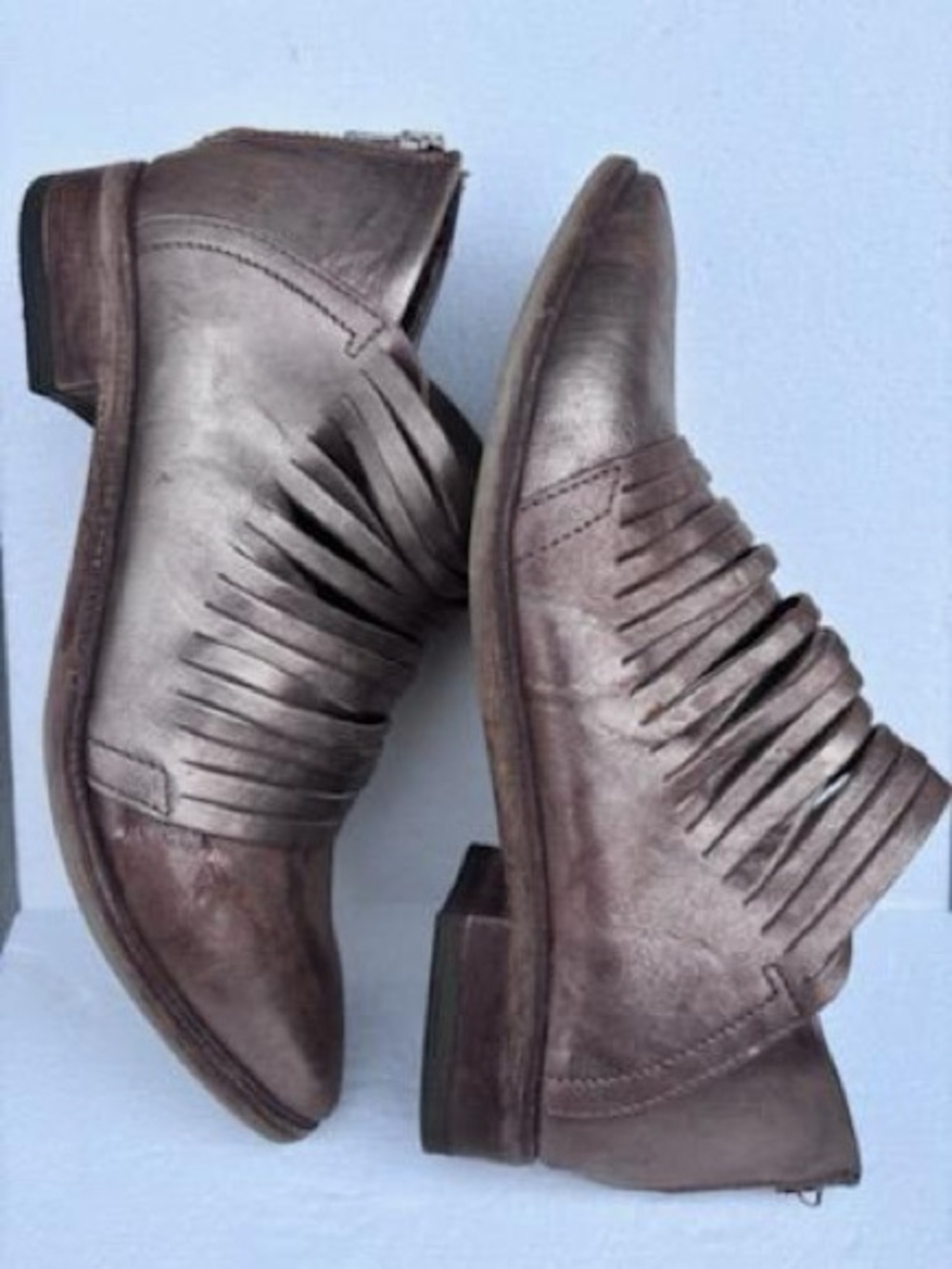 Free People Lost Valley Booties
Metallic Bronze Italian Leather
size 39/8.5 - Picture 6 of 15